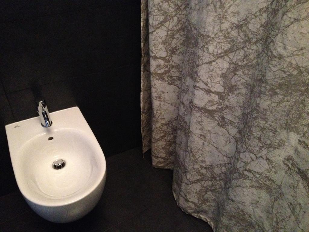 2409 Parmaアパートメント 部屋 写真